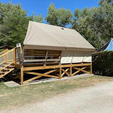 Tente sur plancher provence